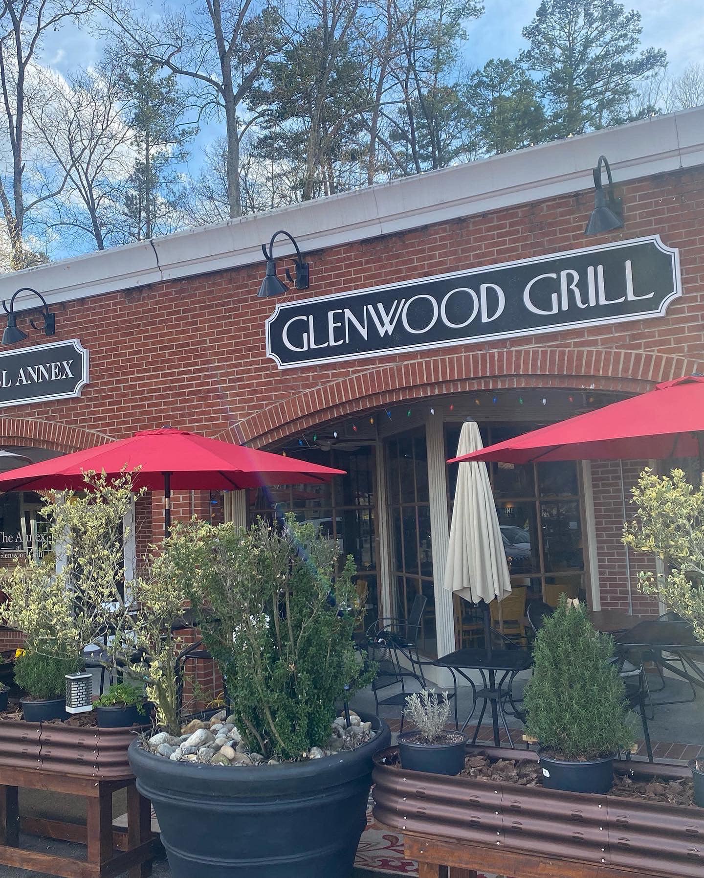 Glenwood Grill restaurant-min