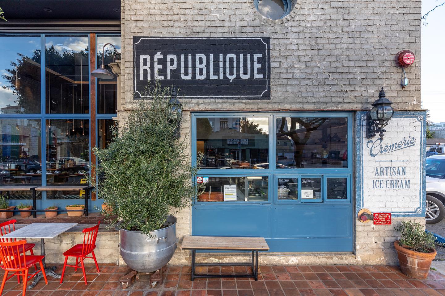 Republique-min