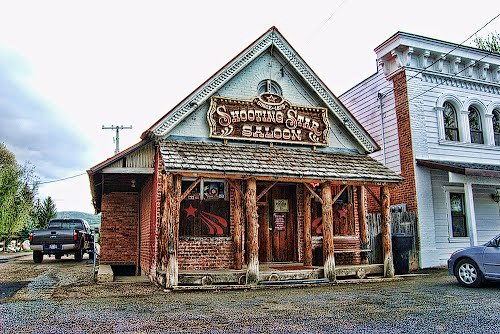 Shooting Star Saloon-min