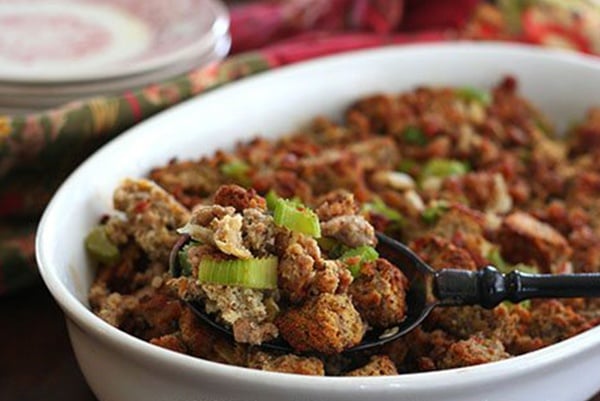 Spicy-Sausage-and-Cheddar-Stuffing