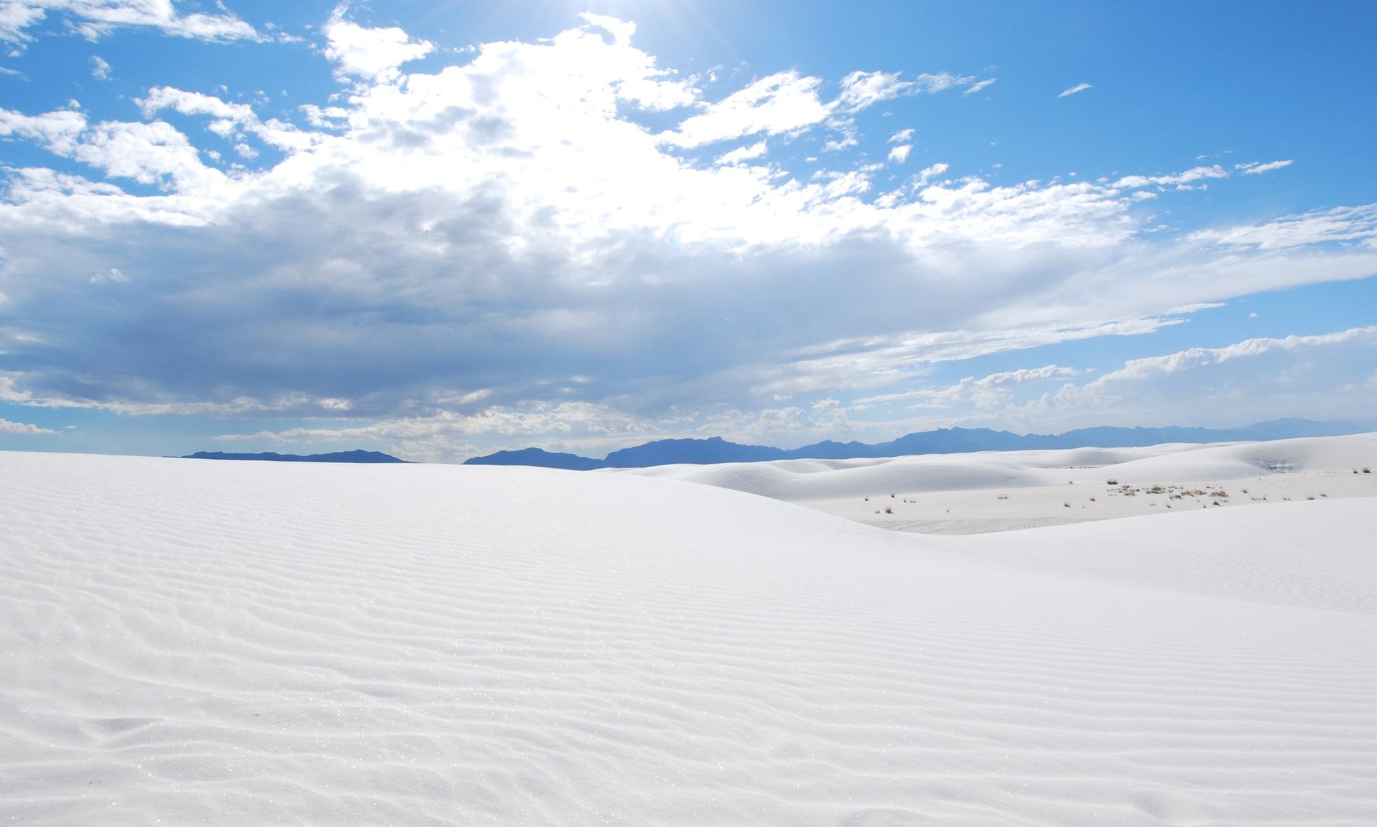 white sands-min